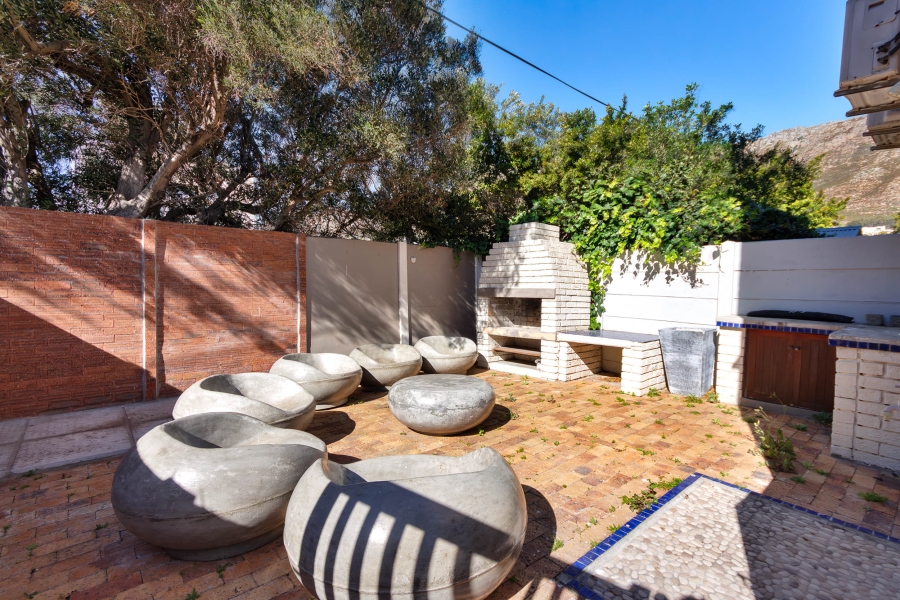 4 Bedroom Property for Sale in Gordons Bay Village Western Cape